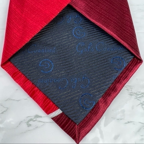 Galo Cassini 100% Silk Neck Tie Red Gray Black Swirl Pattern VTG Vintage - Picture 4 of 7